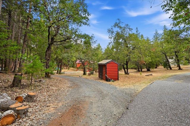 11560 Lacoste Ln, Nevada City, CA 95959