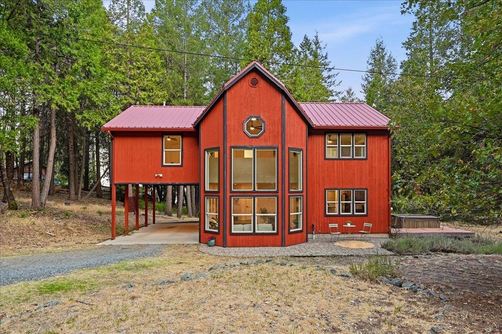 11560 Lacoste Ln, Nevada City, CA 95959