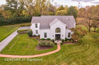 900 Stoneham Road, Saginaw, MI 48638