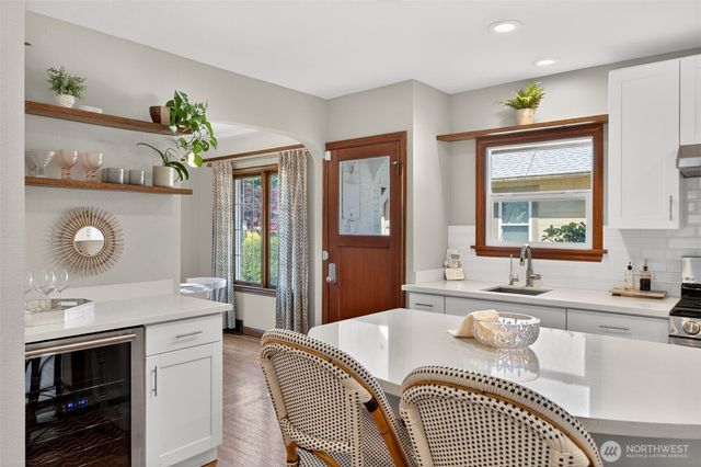 321 NW 78th Street, Seattle, WA 98117