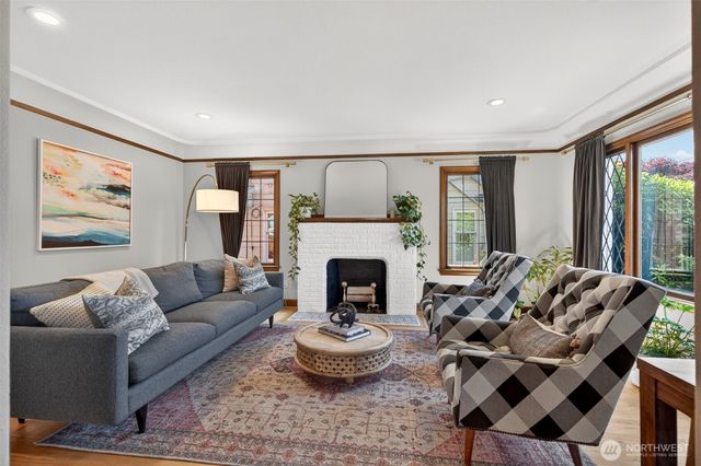 321 NW 78th Street, Seattle, WA 98117