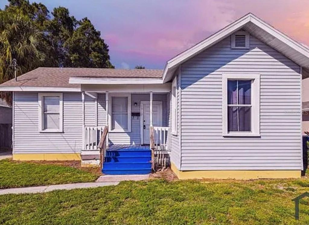 1913 W LEMON STREET, Tampa, FL 33606