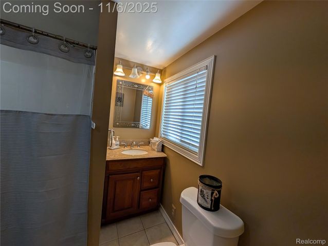 805 Oak Street, Lennon Village, MI 48449