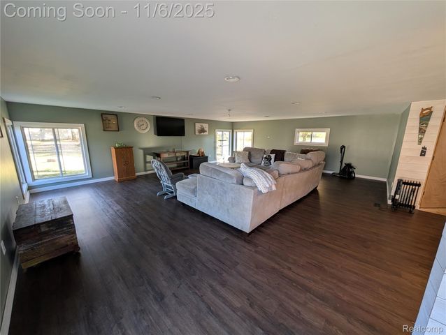 805 Oak Street, Lennon Village, MI 48449