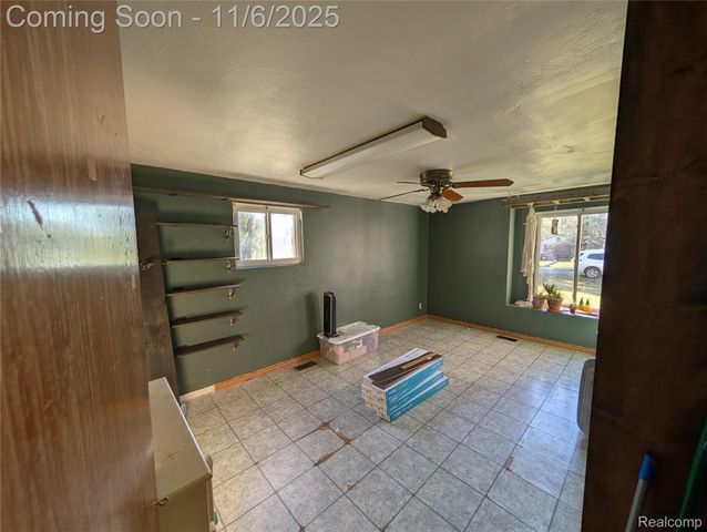 805 Oak Street, Lennon Village, MI 48449