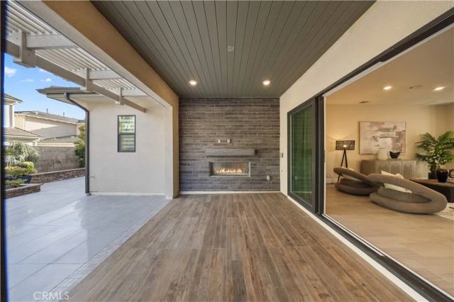 72 Ray, Irvine, CA 92618