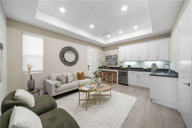 72 Ray, Irvine, CA 92618