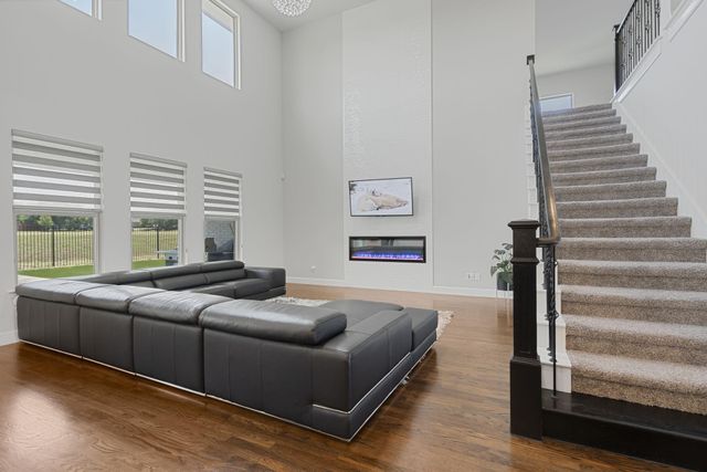 913 Gingham Street, Frisco, TX 75036