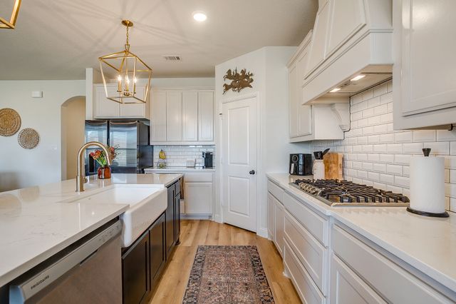 11709 Sand Cat Court, Godley, TX 76044