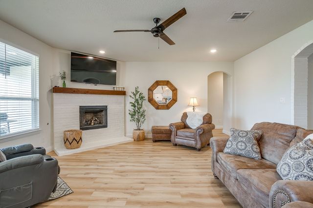 11709 Sand Cat Court, Godley, TX 76044