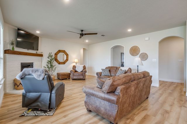 11709 Sand Cat Court, Godley, TX 76044