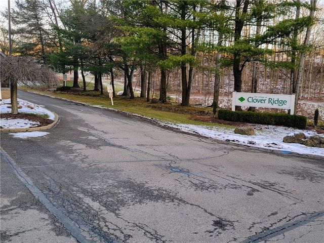 826 Clover Ln, Murrysville, PA 15668