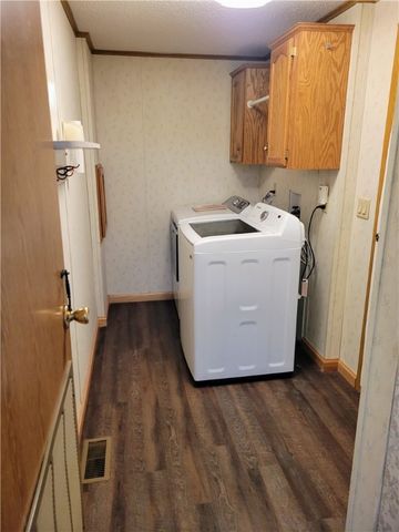 826 Clover Ln, Murrysville, PA 15668