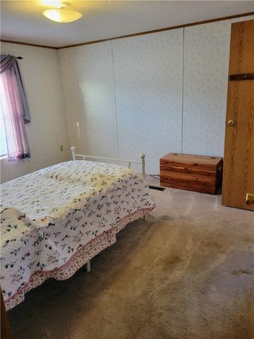 826 Clover Ln, Murrysville, PA 15668