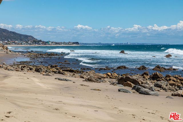 24236 Malibu Road, Malibu, CA 90265