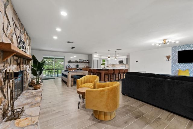 1830 LAKEVIEW RD, Clearwater, FL 33764