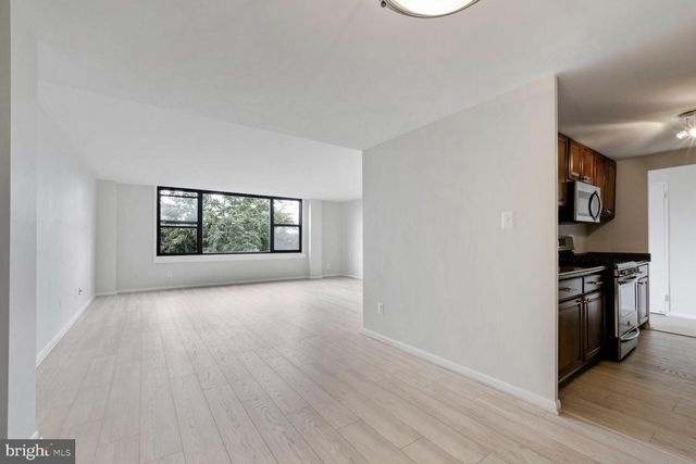 4600 DUKE ST #719, Alexandria, VA 22304