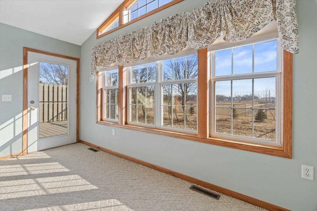 3024 Edmonton Drive, Sun Prairie, WI 53590