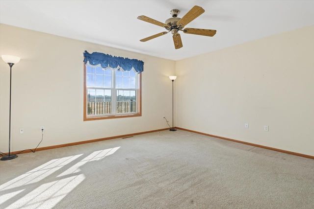 3024 Edmonton Drive, Sun Prairie, WI 53590