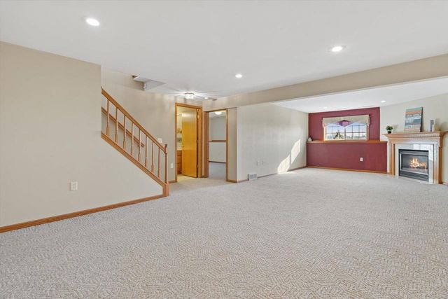 3024 Edmonton Drive, Sun Prairie, WI 53590