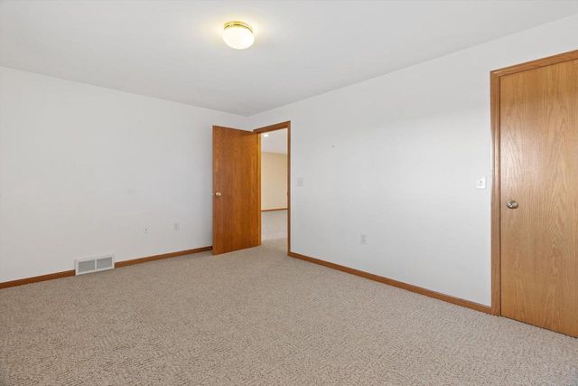 3024 Edmonton Drive, Sun Prairie, WI 53590