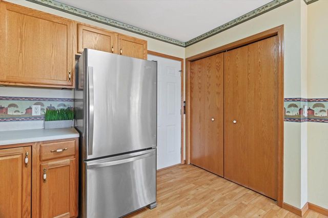 3024 Edmonton Drive, Sun Prairie, WI 53590