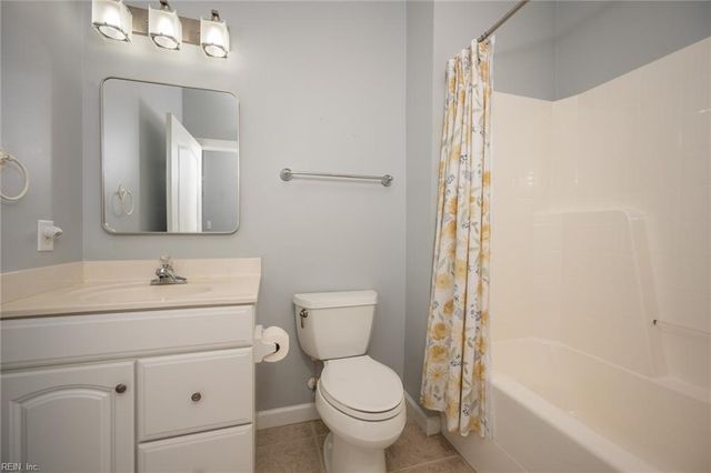 2308 Mariners Mark Way Apt 203, Virginia Beach, VA 23451