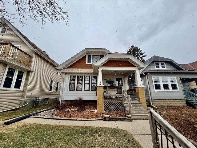 2239 S 73rd STREET, West Allis, WI 53219