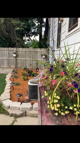 2239 S 73rd STREET, West Allis, WI 53219