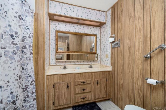 1506 Oak Drive 4, Vista, CA 92084