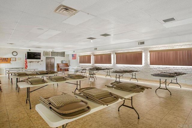 1506 Oak Drive 4, Vista, CA 92084