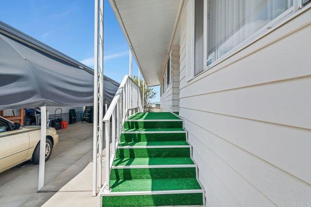 1506 Oak Drive 4, Vista, CA 92084