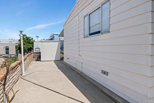 1506 Oak Drive 4, Vista, CA 92084