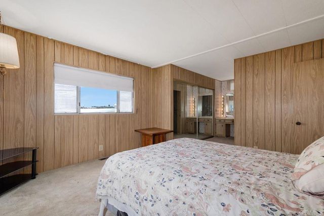 1506 Oak Drive 4, Vista, CA 92084