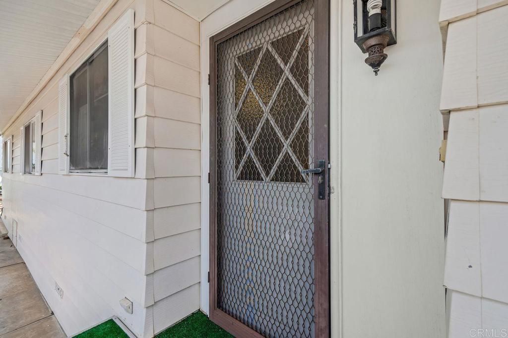 1506 Oak Drive 4, Vista, CA 92084