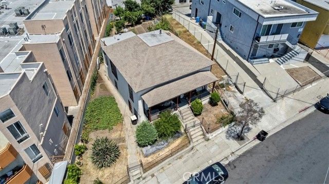 811 N Bunker Hill Avenue, Los Angeles, CA 90012