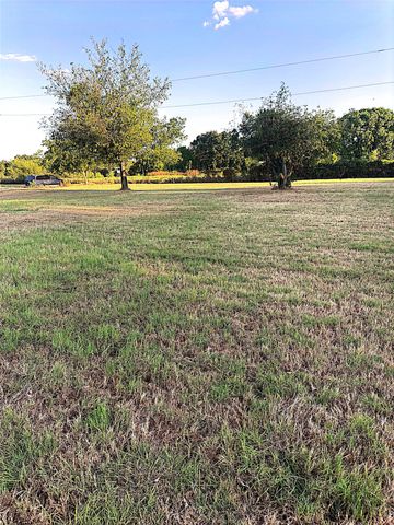 204 Dove Drive, Weatherford, TX 76088