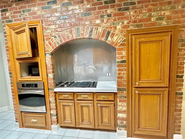 16306 Knightrider Drive, Spring, TX 77379