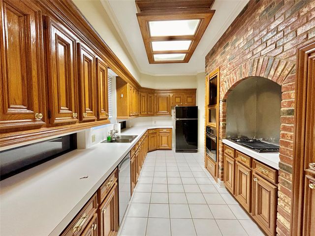 16306 Knightrider Drive, Spring, TX 77379