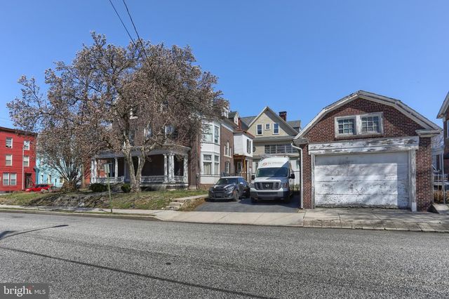 228 CUMBERLAND STREET, Lebanon, PA 17042