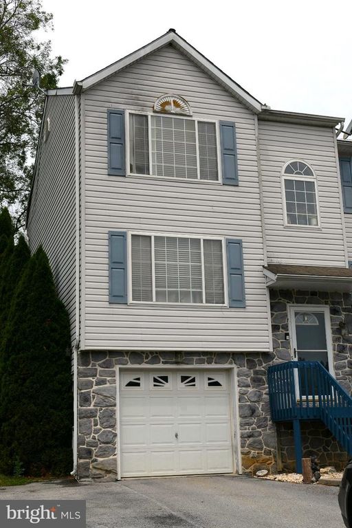 178 RIDERS WAY, Lebanon, PA 17042