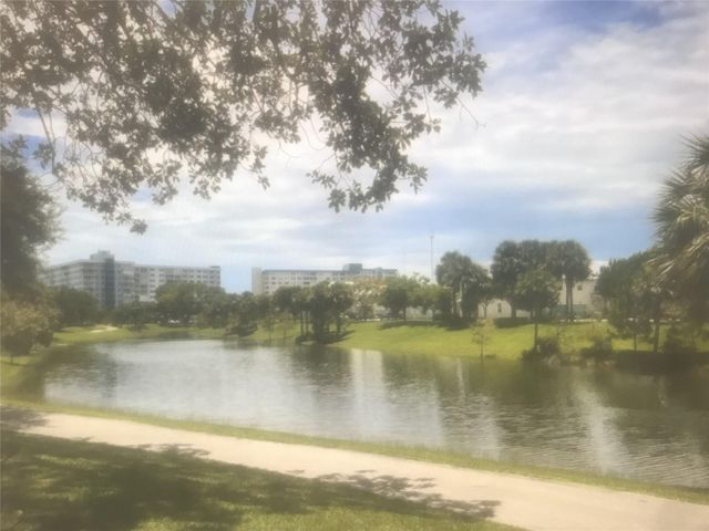 4350 Hillcrest Drive 704, Hollywood, FL 33021