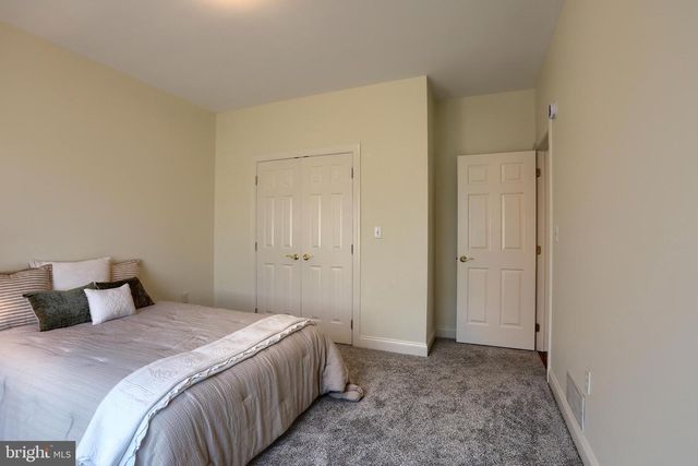 5127 JENNIFER CIR, Mechanicsburg, PA 17050