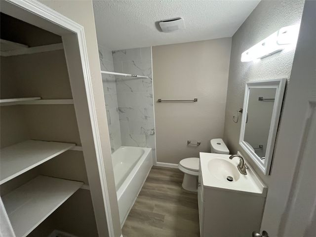 2017 Tolosa Drive, Dallas, TX 75228