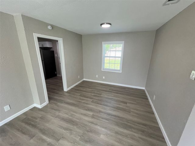 2017 Tolosa Drive, Dallas, TX 75228