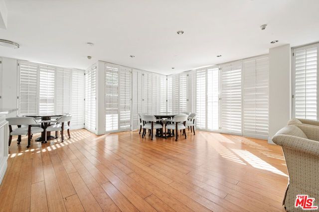 10433 Wilshire Boulevard 1001, Los Angeles, CA 90024