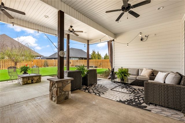 830 Big Horn Street, Bentonville, AR 72712