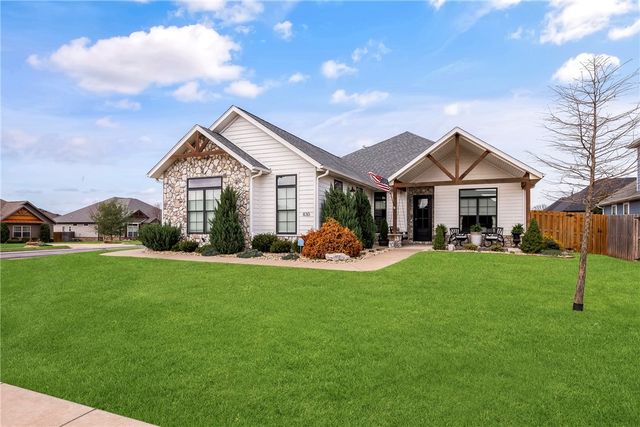 830 Big Horn Street, Bentonville, AR 72712