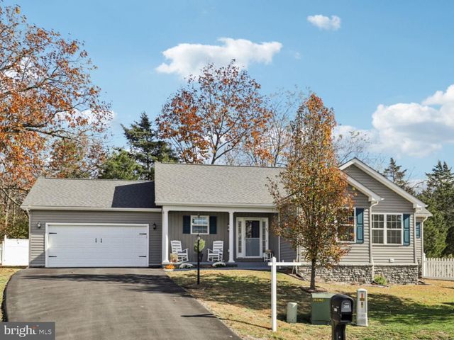 268 SHANNON CT, Inwood, WV 25428