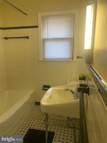 175 WHITE HORSE RD, Voorhees, NJ 08043